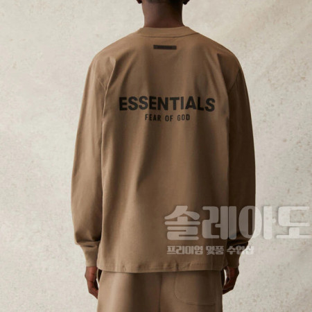 FEAR OF GOD ESSENTIALS 백로고 롱슬리브 피오갓 에센셜 21SS 3D 긴팔 티셔츠