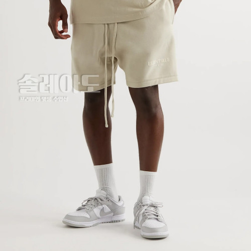 FEAR OF GOD ESSENTIALS 피오갓 스웨트 쇼츠 22SS 에센셜 위트 반바지